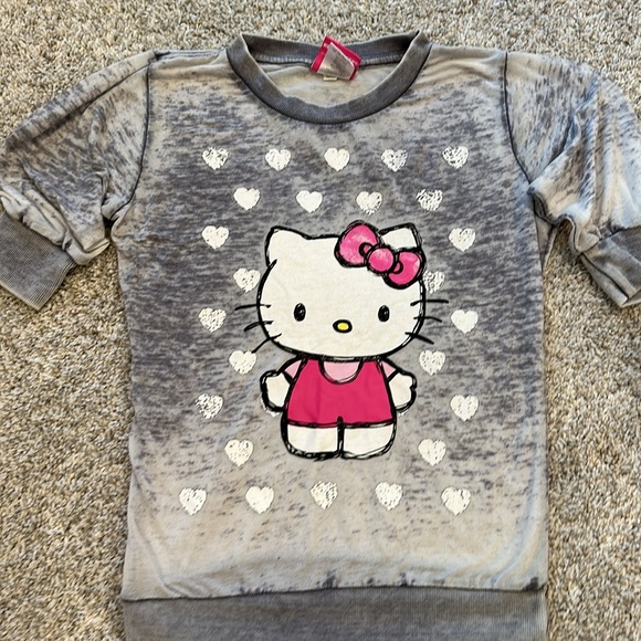 ‼️5/$25 Hello Kitty 3/4 Sleeve Tunic Top - Picture 3 of 5